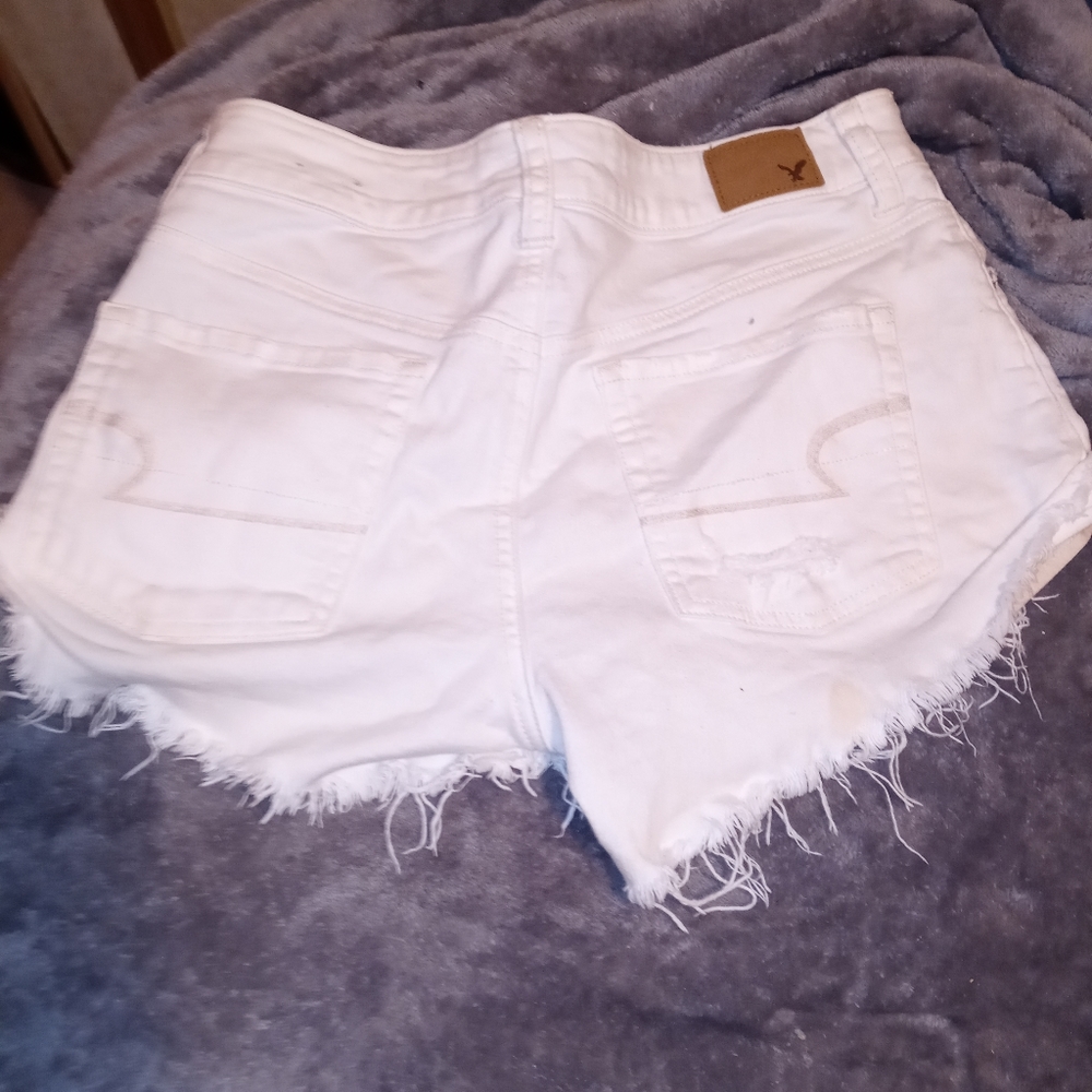 American eagle booty shorts size 8 stretch crème jean material